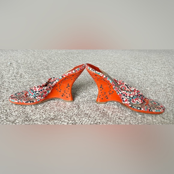 Jimmy Choo orange wedge sandals size 38.5 (8.5 US) - Picture 5 of 6